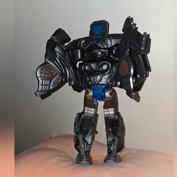 Transformers: Rise of the Beasts Movie Optimus Primal 2-in-1 Converting Mask - Picture 6 of 10